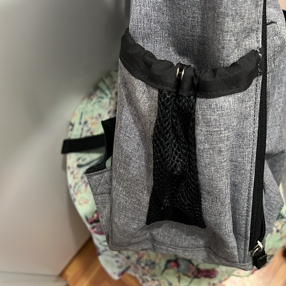 Skip Hop Diaper BackPack - Picture 5 of 7